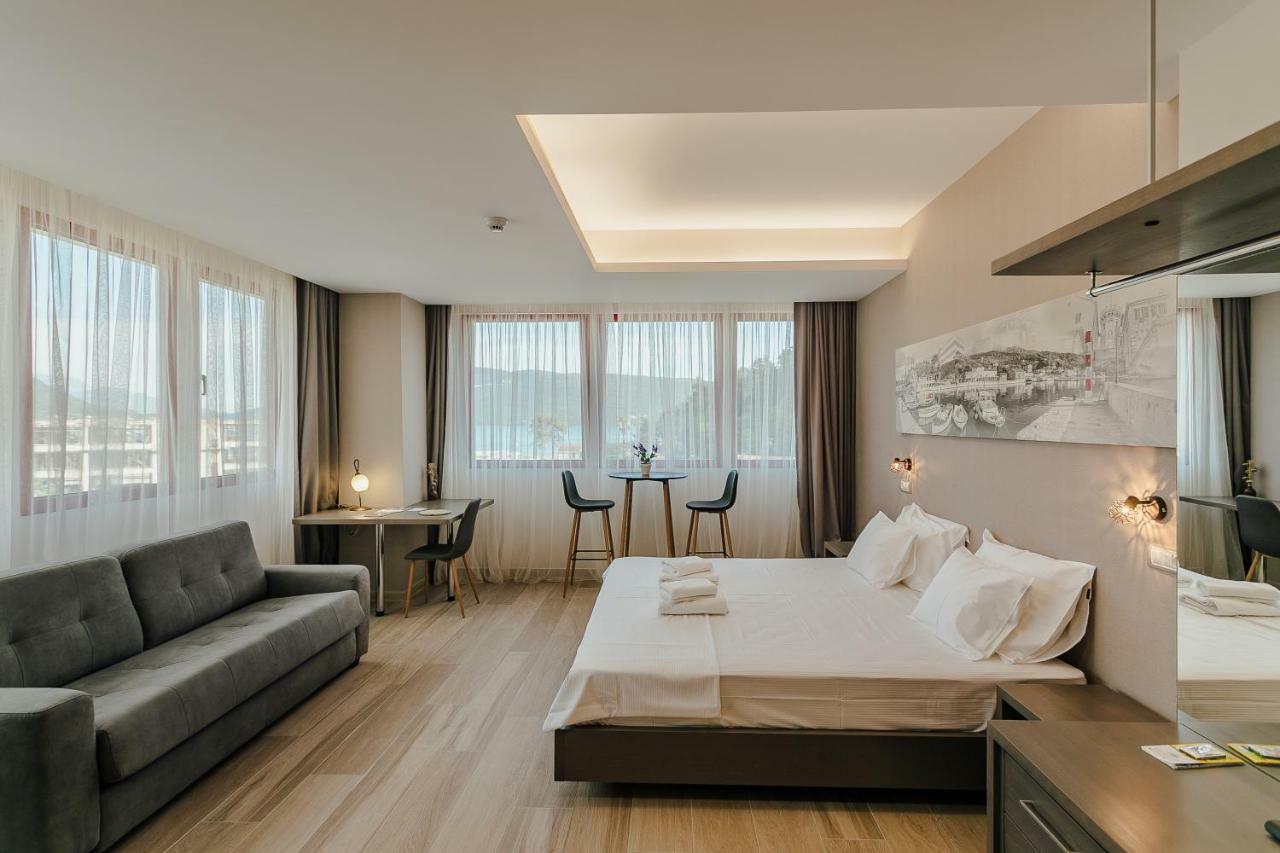 Hotel Centar Novi Herceg Novi Exteriér fotografie
