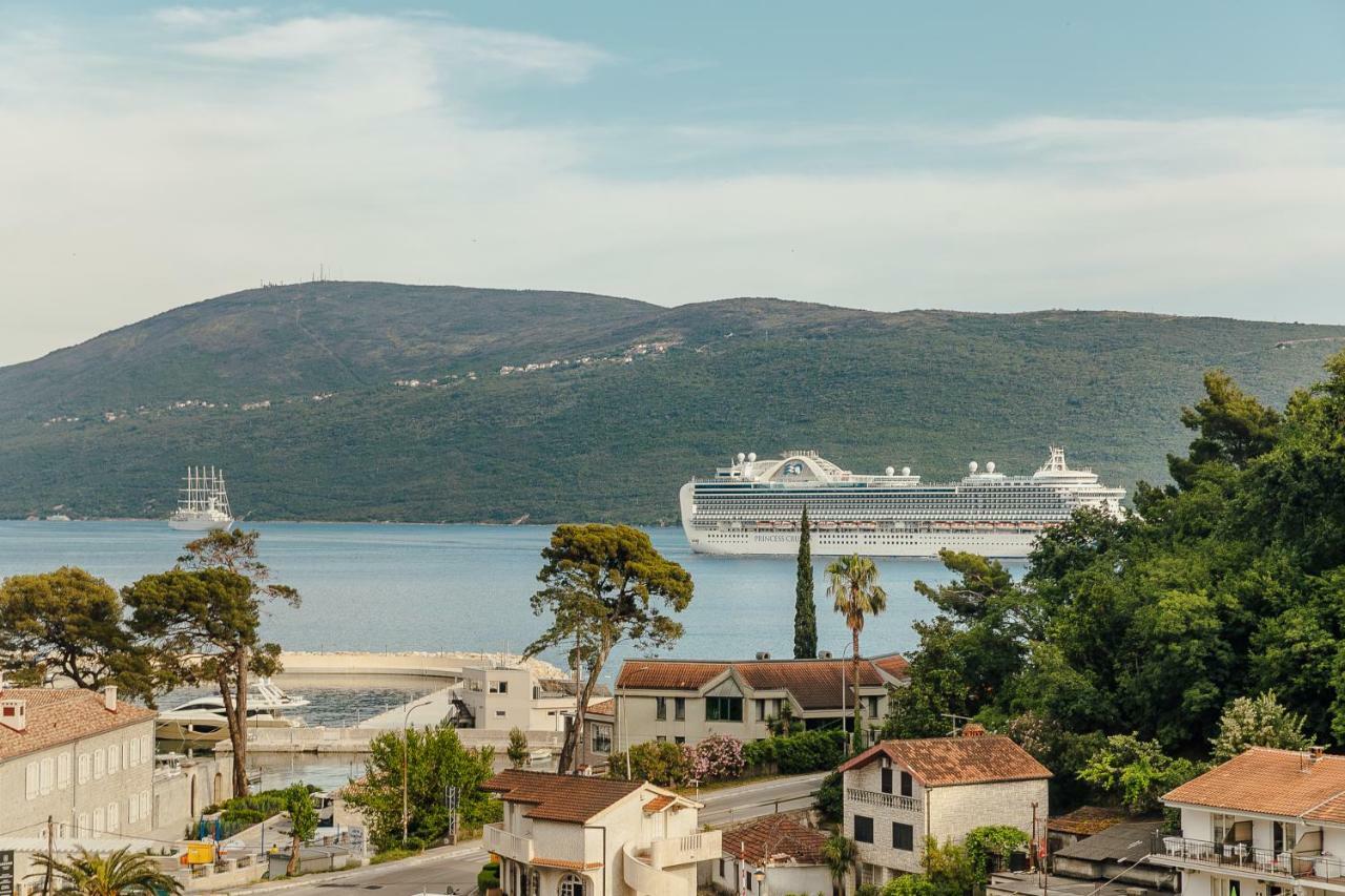 Hotel Centar Novi Herceg Novi Exteriér fotografie